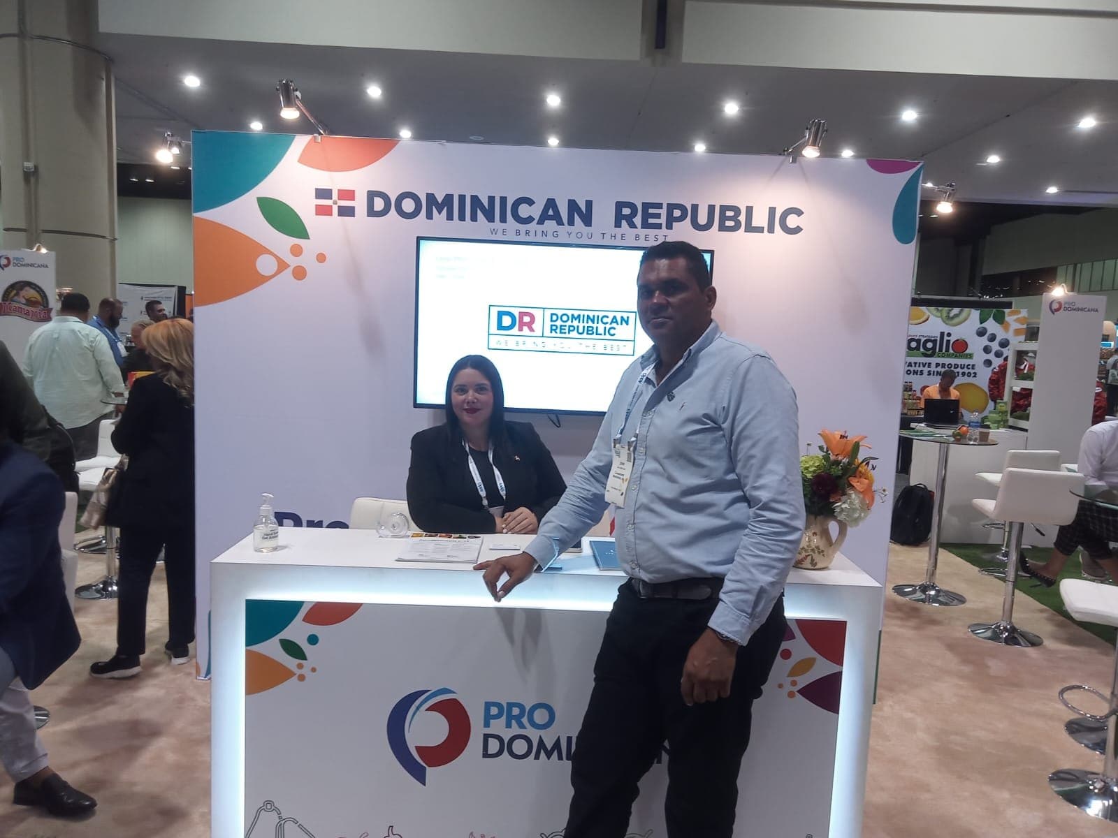 Pabellón República Dominicana con ProDominicana